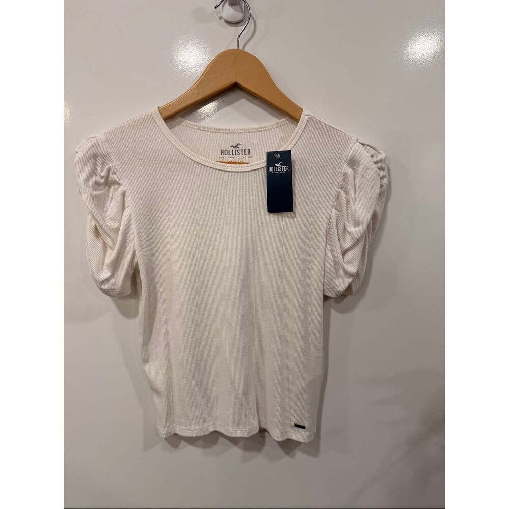Hollister NWT Ribbed Puff Sleeve Baby Tee Cream S